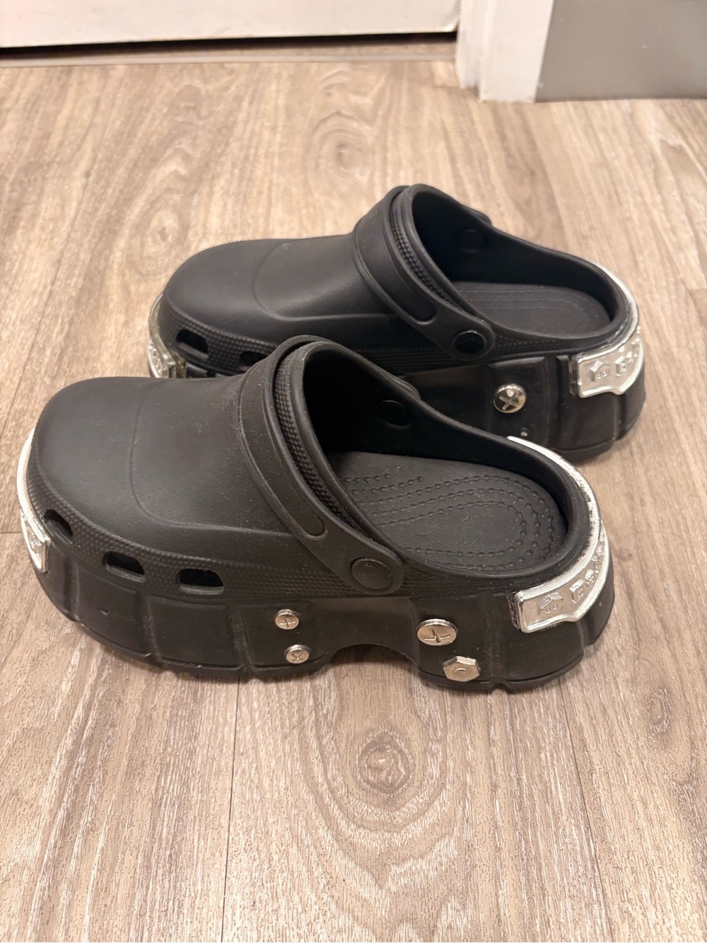 Women's Black Slip-On Vented clogs with Silver Accents